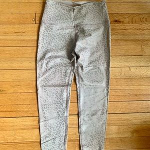 Golden leopard leggings